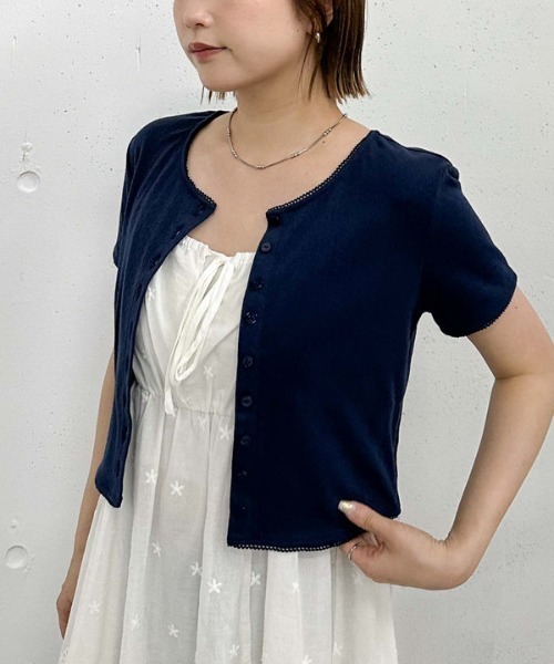 archives（アルシーヴ）の「針抜きハーフスリーブカーディガン（カーディガン/ボレロ・レディース・アイボリー/グレー/ネイビー・MEDIUM）」の3枚目の写真