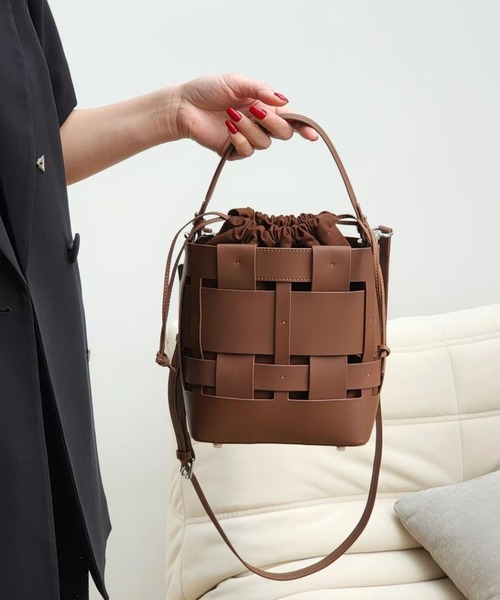 LEATHER 編み込みショルダー 2wayバッグ トートとしても活躍