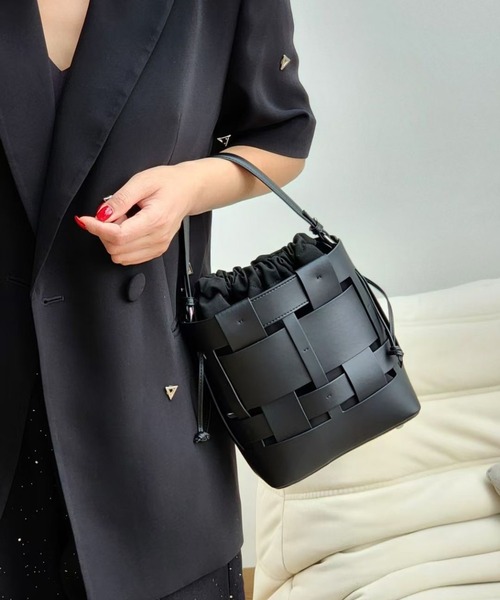 LEATHER 編み込みショルダー 2wayバッグ トートとしても活躍