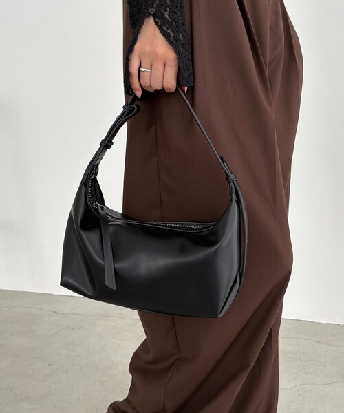 CAPRICIEUX LE'MAGE ロールハンドルバッグ ブラック ロールハンドルバッグ（ショルダーバッグ）｜CAPRICIEUX LE'MAGE