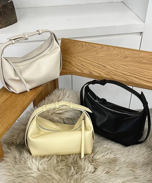 【11/23まで限定値下げ中！】CAPRICIEUX LE'MAGE ロールハンドルバッグ（ショルダーバッグ）｜CAPRICIEUX LE'MAGE