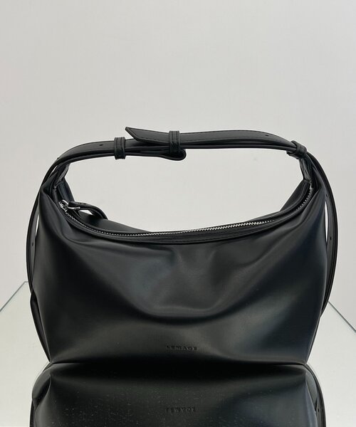 CAPRICIEUX LE'MAGE(カプリシューレマージュ)の「ロールハンドルバッグ(ショルダーバッグ・レディース・ブラック/ホワイト系その他/イエロー/キャメル・FREE)」の10枚目の写真