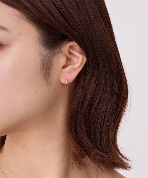 CALIN STANDARD(カリンスタンダード)の「◆金属アレルギー対応◆◆made in japan◆【純金厚メッキ】クロススターダスト 極小ミニマルカーブピアス(ピアス(両耳用)・レディース・ゴールド/ピンクゴールド/シルバー・FREE)」の7枚目の写真