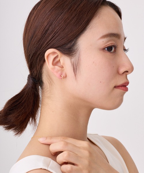CALIN STANDARD(カリンスタンダード)の「◆金属アレルギー対応◆◆made in japan◆【純金厚メッキ】クロススターダスト 極小ミニマルカーブピアス(ピアス(両耳用)・レディース・ゴールド/ピンクゴールド/シルバー・FREE)」の14枚目の写真