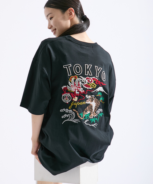PARIS SAINT-GERMAIN(パリサンジェルマン)の「【Paris Saint-Germain / パリ・サン=ジェルマン】JP Ryu Germain embroidery TEE(Tシャツ/カットソー・メンズ・ホワイト/ブラック・X-LARGE/LARGE/MEDIUM)」の1枚目の写真