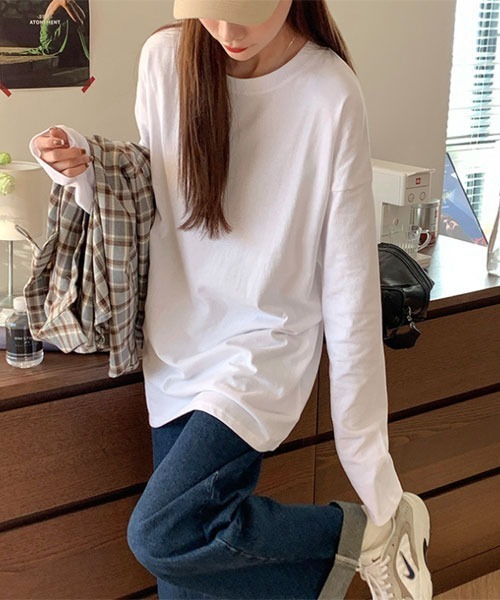 urge:(アージコロン )の「【URGE:】シンプル 長袖 Tシャツ カットソー(Tシャツ/カットソー・レディース・ブラック/ホワイト・MEDIUM/LARGE/X-LARGE)」の1枚目の写真