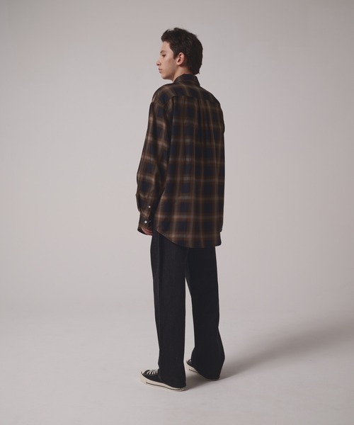 FIRST DOWN（ファーストダウン）の「オンブレチェック ロングスリーブシャツ（シャツ/ブラウス・メンズ・ブラック/ネイビー・XL/L/M）」の10枚目の写真