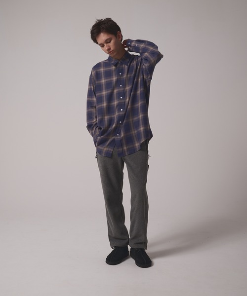 FIRST DOWN（ファーストダウン）の「オンブレチェック ロングスリーブシャツ（シャツ/ブラウス・メンズ・ブラック/ネイビー・XL/L/M）」の17枚目の写真