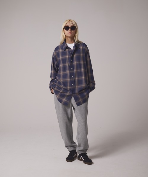 FIRST DOWN（ファーストダウン）の「オンブレチェック ロングスリーブシャツ（シャツ/ブラウス・メンズ・ブラック/ネイビー・XL/L/M）」の18枚目の写真