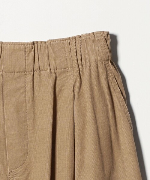 green label relaxing(グリーンレーベルリラクシング)の「ライトコール カーブ パンツ(その他パンツ・レディース・ベージュ/ダークグレー・38/36)」の16枚目の写真