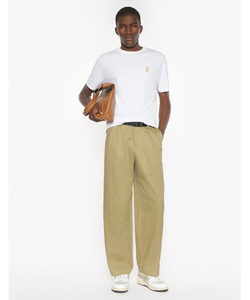 Maison Kitsune（メゾンキツネ）の「STANDING FOX COMFORT TEE-SHIRT（Tシャツ/カットソー・メンズ・ブラック/ホワイト/グレイッシュブルー/ブラウン系その他・XXL/XL/L/M/S/XS）」の8枚目の写真