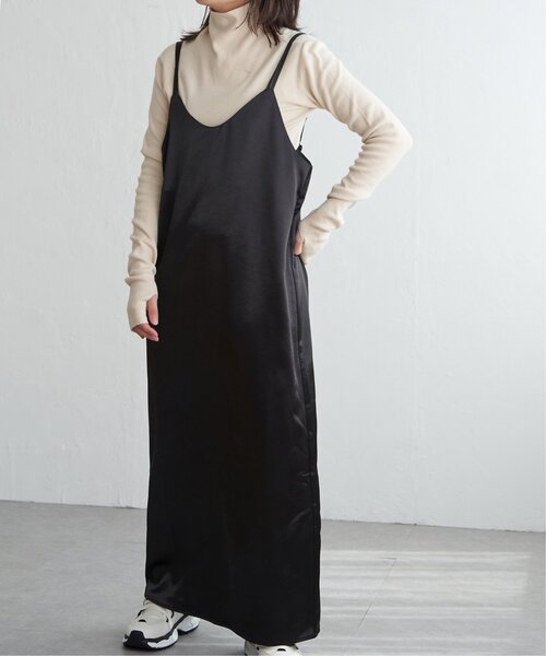 VENCEEXCHANGE(ヴァンスエクスチェンジ)の「サテンキャミワンピース(ワンピース・レディース・グレイッシュベージュ/アイボリー/ブラウン/ブラック・FREE)」の11枚目の写真