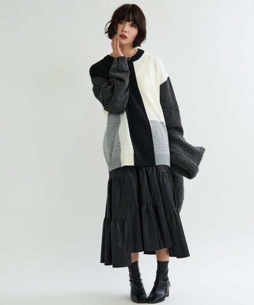 A.D.C.L.（エーディーシーエル）の「袖デニム切替 カラーブロッキング ニットプルオーバー（ニット/セーター・レディース・ブラック/レッド・M/L）」の9枚目の写真