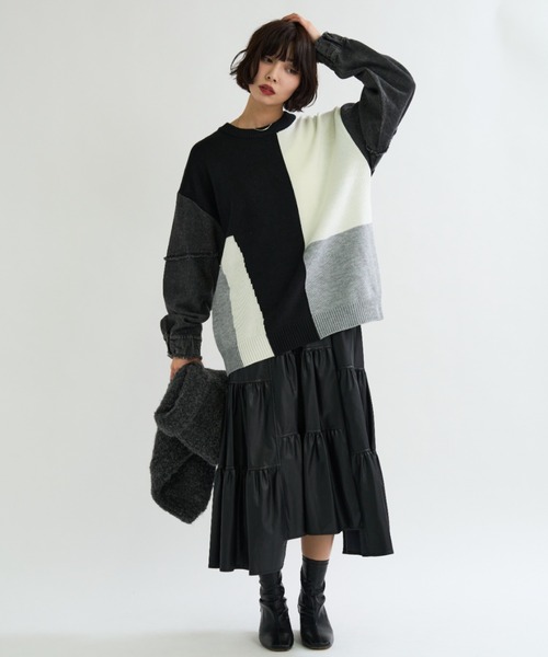A.D.C.L.（エーディーシーエル）の「袖デニム切替 カラーブロッキング ニットプルオーバー（ニット/セーター・レディース・ブラック/レッド・M/L）」の10枚目の写真