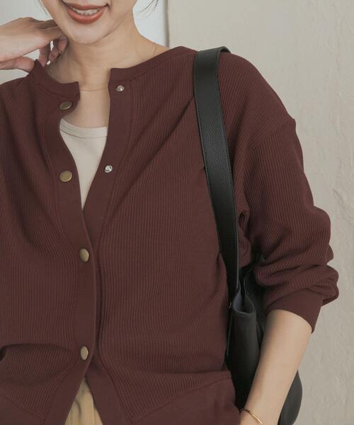 URBAN RESEARCH DOORS（アーバンリサーチドアーズ）の「タックフライスカーディガン（カーディガン/ボレロ・レディース・ネイビー/グレー系その他/バーガンディー・MEDIUM）」の18枚目の写真