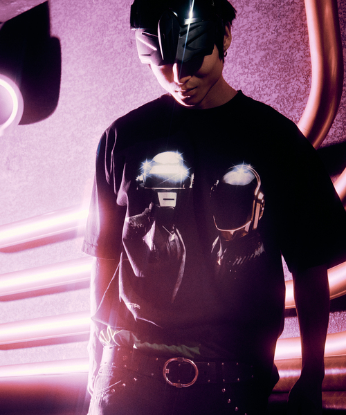 PLEASURES(プレジャー)の「PLEASURES × DAFTPUNK DUO T-SHIRT(Tシャツ/カットソー・メンズ・ブラック・MEDIUM/LARGE/X-LARGE)」の2枚目の写真