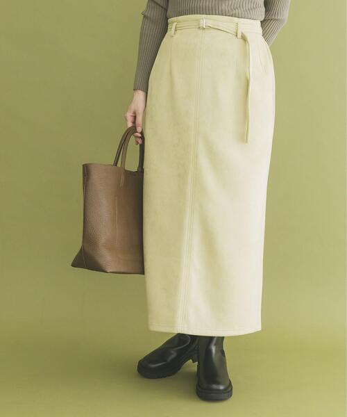 ITEMS URBANRESEARCH（アイテムズ アーバンリサーチ）の「『イージーケア』ベルト付きフェイクスエードスカート（スカート・レディース・イエロー/ネイビー/ブラウン・FREE）」の14枚目の写真
