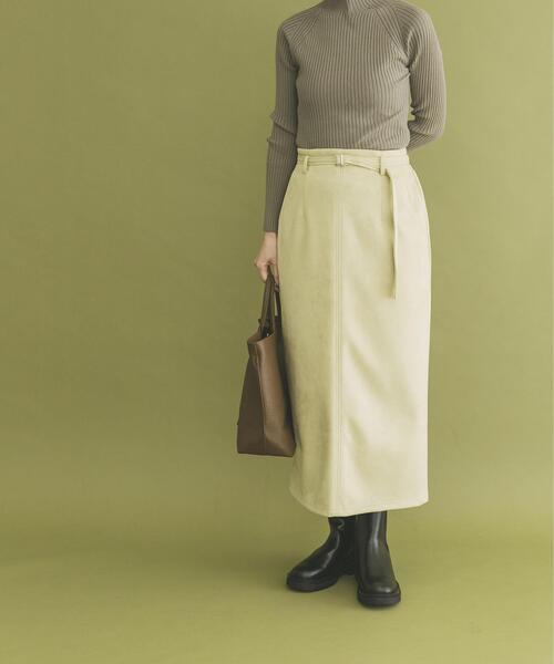 ITEMS URBANRESEARCH（アイテムズ アーバンリサーチ）の「『イージーケア』ベルト付きフェイクスエードスカート（スカート・レディース・イエロー/ネイビー/ブラウン・FREE）」の15枚目の写真