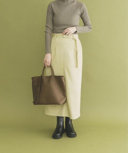 ITEMS URBANRESEARCH（アイテムズ アーバンリサーチ）の「『イージーケア』ベルト付きフェイクスエードスカート（スカート・レディース・イエロー/ネイビー/ブラウン・FREE）」の16枚目の写真