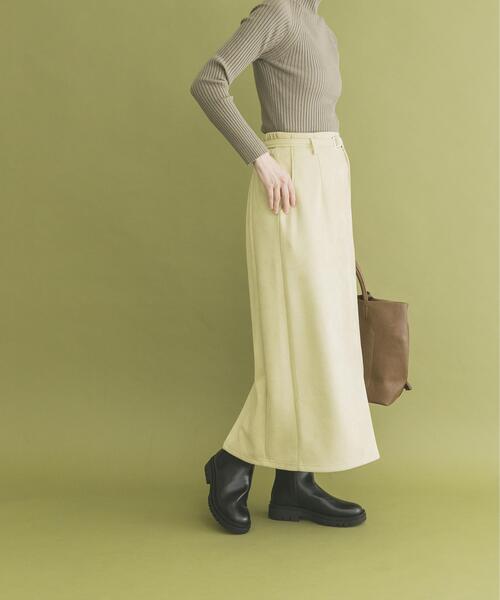 ITEMS URBANRESEARCH（アイテムズ アーバンリサーチ）の「『イージーケア』ベルト付きフェイクスエードスカート（スカート・レディース・イエロー/ネイビー/ブラウン・FREE）」の17枚目の写真