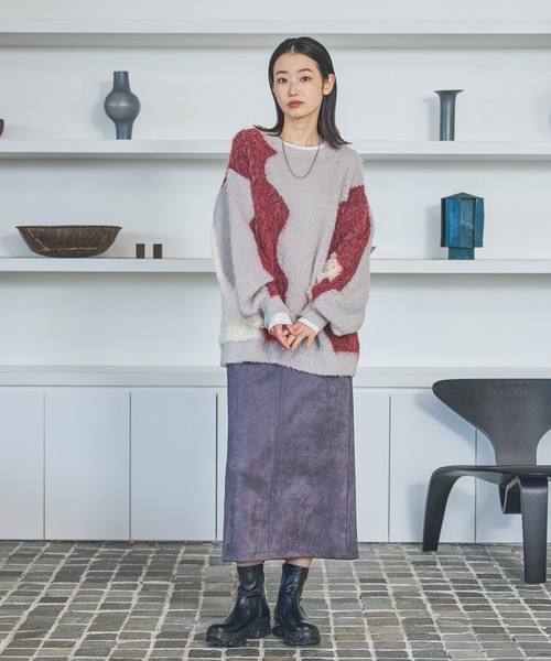 LAKOLE（ラコレ）の「インターシャ配色プルオーバー / 583728（ニット/セーター・レディース・チャコールグレー/ベージュ/イエロー/レッド・FREE）」の6枚目の写真