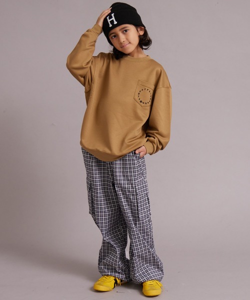 PAIRMANON STREET(ペアマノンストリート)の「【マルチファンクション】【セットアップ可】裏毛 スウェット【PAIRMANON STREET】(スウェット・キッズ・グレー/ブルーグレー/ブラック/ネイビー/オレンジ/ブラウン/グレー系その他/パープル/ライトグリーン/オートミール・130/100/120/160/150/140/110)」の20枚目の写真