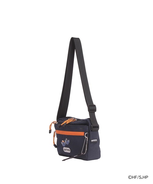 OUTDOOR PRODUCTS(アウトドアプロダクツ)の「ハイキュー!!×OUTDOOR PRODUCTS 横型ショルダーバッグ(ショルダーバッグ・レディース・ブラック/ベージュ/ネイビー/ブラック×レッド・FREE)」の5枚目の写真