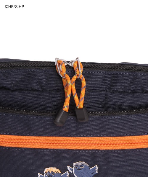 OUTDOOR PRODUCTS(アウトドアプロダクツ)の「ハイキュー!!×OUTDOOR PRODUCTS 横型ショルダーバッグ(ショルダーバッグ・レディース・ブラック/ベージュ/ネイビー/ブラック×レッド・FREE)」の14枚目の写真