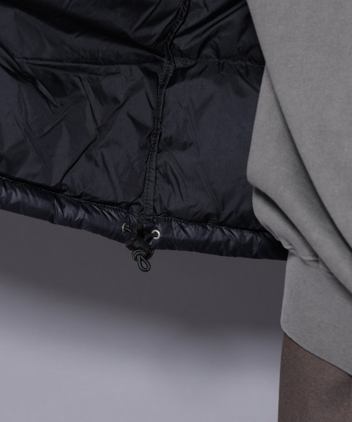THE NORTH FACE(ザノースフェイス)の「THE NORTH FACE/Nuptse Jacket(ダウンジャケット/コート・メンズ・ブラック/グレー・L/M/S/XL)」の22枚目の写真