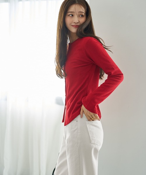 STYLE DELI（スタイルデリ）の「ボタンいっぱいリブカットソートップス（Tシャツ/カットソー・レディース・ブラック/ネイビー/レッド・MEDIUM）」の8枚目の写真