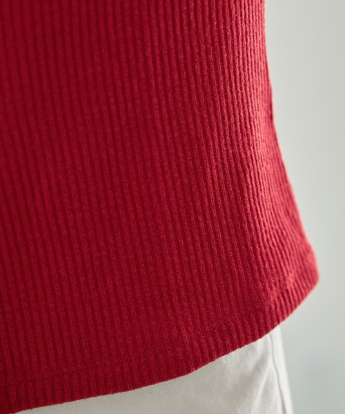 STYLE DELI（スタイルデリ）の「ボタンいっぱいリブカットソートップス（Tシャツ/カットソー・レディース・ブラック/ネイビー/レッド・MEDIUM）」の13枚目の写真