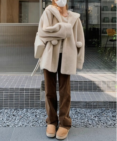 セール】ラブリー ボンボン付き ビッグフードコート（その他アウター