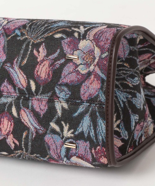 Andemiu(アンデミュウ)の「フラワージャガードスクエアトートバック605846(トートバッグ・レディース・ブラック/レッド・FREE)」の21枚目の写真