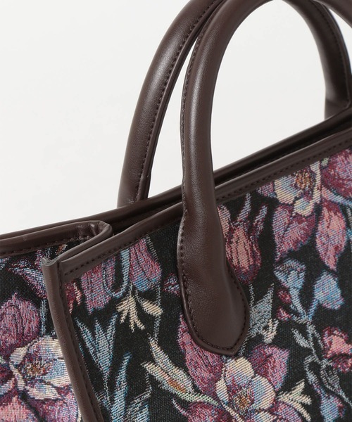 Andemiu(アンデミュウ)の「フラワージャガードスクエアトートバック605846(トートバッグ・レディース・ブラック/レッド・FREE)」の10枚目の写真