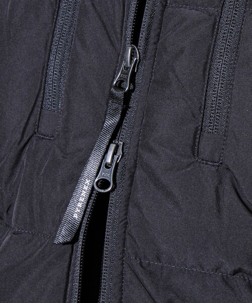 Pyrenex(ピレネックス)の「【PYRENEX/ピレネックス】SOLACE(ダウンベスト・メンズ・ブラック/オリーブ・S/M/L)」の13枚目の写真