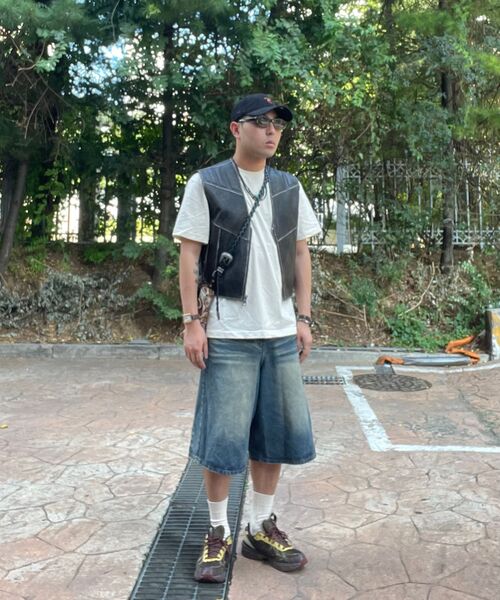 DNSR(ディーエヌエスアール)の「シグニチャーバミューダデニムパンツマッド(その他パンツ・メンズ・その他・LARGE/MEDIUM/SMALL/X-LARGE)」の18枚目の写真