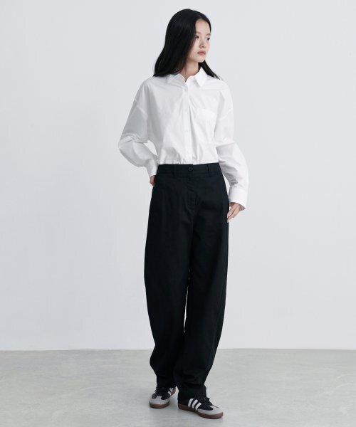 MUSINSA STANDARD WOMAN(ムシンサスタンダードウーマン)の「ウーマンズツイストチノパンツ【ブラック】(その他パンツ・レディース・その他・24/28/25/30)」の8枚目の写真