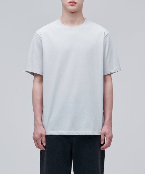 MUSINSA STANDARD（ムシンサスタンダード）の「[クールタンダード] ベーシッククルーネックTシャツ [アッシュグレー]（Tシャツ/カットソー・メンズ・その他・X-LARGE/XX-LARGE/XXX-LARGE/SMALL/MEDIUM/LARGE）」の2枚目の写真