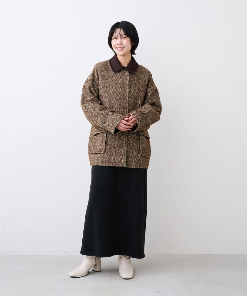 Live in comfort（リブインコンフォート）の「リブ　イン　コンフォート　栞里ちゃんとつくった　異素材を組み合わせ丁寧に仕立てた　主役級ミドルコート〈ダークブラウン〉（その他アウター・レディース・ダークブラウン・M/L/LL/3L/4L/S）」の2枚目の写真