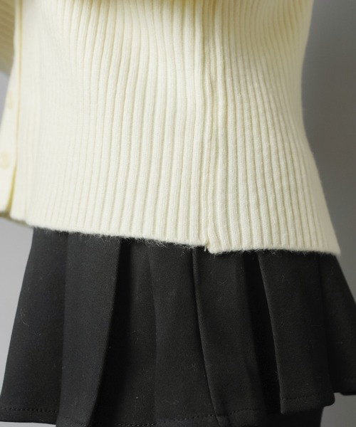 SPINNS（スピンズ）の「顔まわりが一気に華やぐ♪バイカラー襟×リボンカーディガン（カーディガン/ボレロ・レディース・レッド/グレー/オフホワイト/ブラック・ONESIZE）」の15枚目の写真