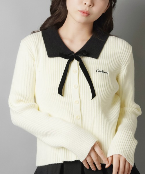 SPINNS（スピンズ）の「顔まわりが一気に華やぐ♪バイカラー襟×リボンカーディガン（カーディガン/ボレロ・レディース・レッド/グレー/オフホワイト/ブラック・ONESIZE）」の17枚目の写真