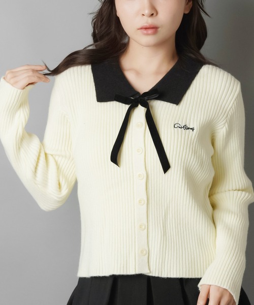 SPINNS（スピンズ）の「顔まわりが一気に華やぐ♪バイカラー襟×リボンカーディガン（カーディガン/ボレロ・レディース・レッド/グレー/オフホワイト/ブラック・ONESIZE）」の18枚目の写真