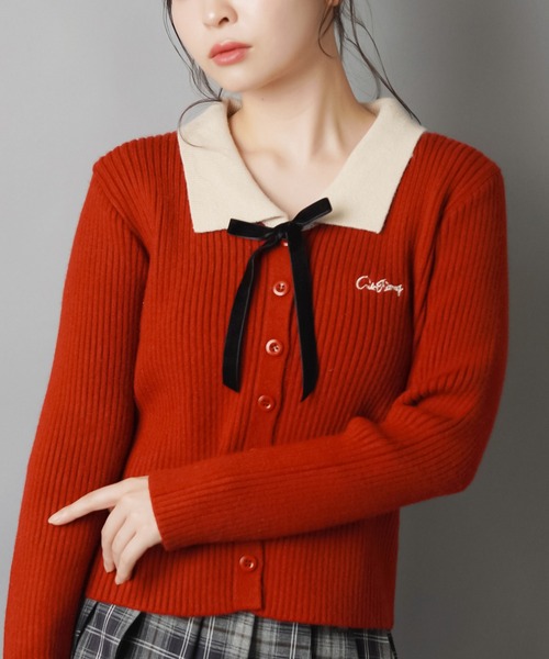 SPINNS（スピンズ）の「顔まわりが一気に華やぐ♪バイカラー襟×リボンカーディガン（カーディガン/ボレロ・レディース・レッド/グレー/オフホワイト/ブラック・ONESIZE）」の20枚目の写真