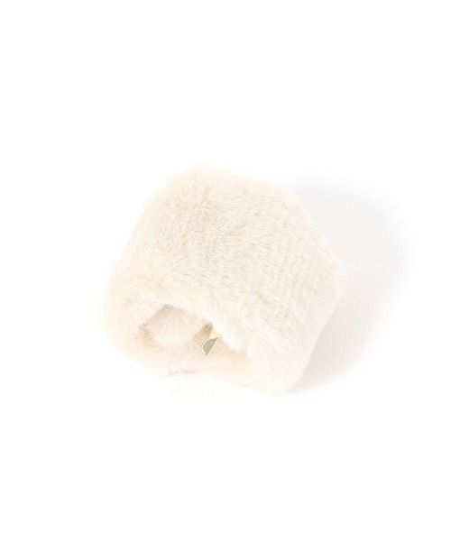 GLOBAL WORK（グローバルワーク）の「フェイクファーバチバチヘアカフ/611159（その他ヘアアクセサリー・レディース・グレイッシュベージュ/ブラック/ブラウン系その他/グレー/ブラウン系その他2/ホワイト・FREE）」の2枚目の写真