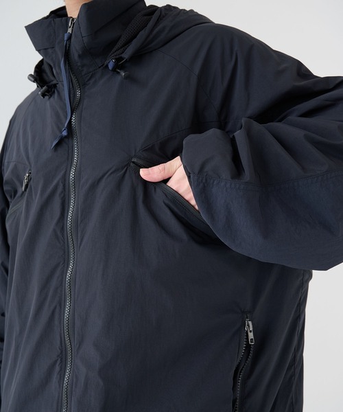 POLIQUANT（ポリクアント）の「【POLIQUANT/ポリクアント】THE BREATHABLE INSULATED HOODED JACKET（ナイロンジャケット・メンズ・ブラック/ダークグリーン・2/3/4）」の10枚目の写真