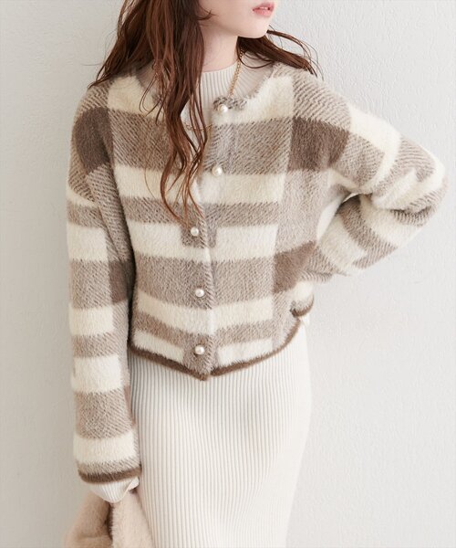 natural couture(ナチュラルクチュール)の「チェック柄シャギーニットカーデ(カーディガン/ボレロ・レディース・その他1/その他2/その他3/その他4・FREE)」の1枚目の写真