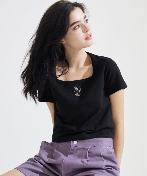AWESOME STUDIO(オーサムスタジオ)の「スクエアネッククロップTシャツブラック(Tシャツ/カットソー・レディース・その他・FREE)」の5枚目の写真