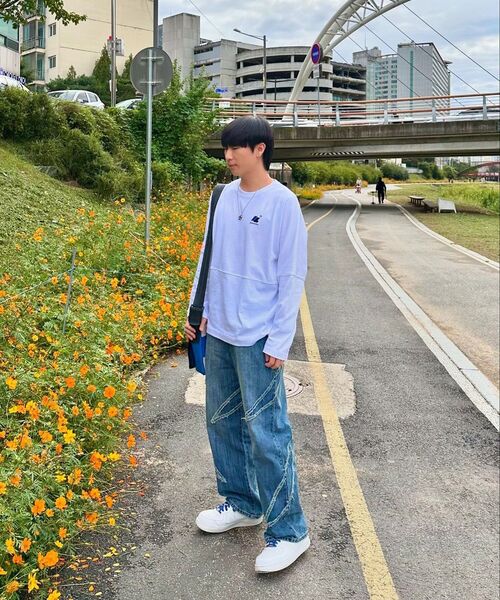 DECET（デケト）の「Fringe Applique Wide Jeans DCPT054DBlueA（デニムパンツ・レディース・その他・26/28/30/32/34）」の19枚目の写真