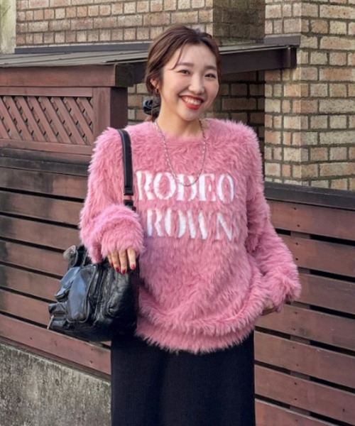 RODEO CROWNS WIDE BOWL（ロデオクラウンズワイドボウル）の「シャギーロゴニットトップス（ニット/セーター・レディース・グレー/オフホワイト/ライトピンク/ブラック・FREE）」の4枚目の写真