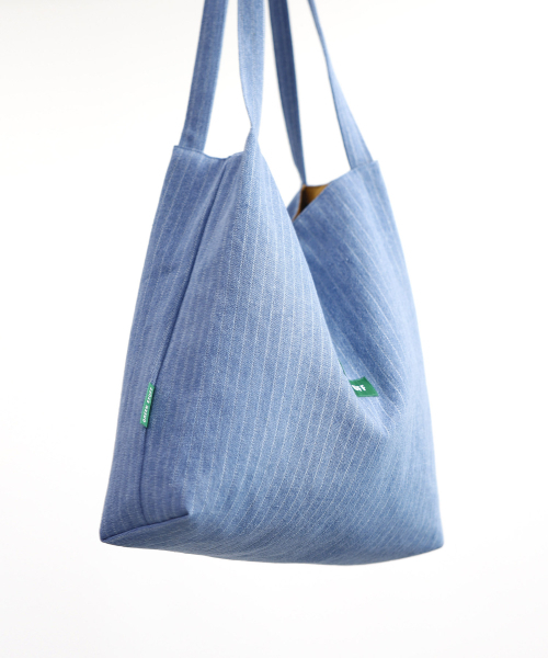 GREEN STUFF(グリーンスタッフ)の「boxy bag 53 - denim light blue(エコバッグ/サブバッグ・レディース・その他・FREE)」の3枚目の写真